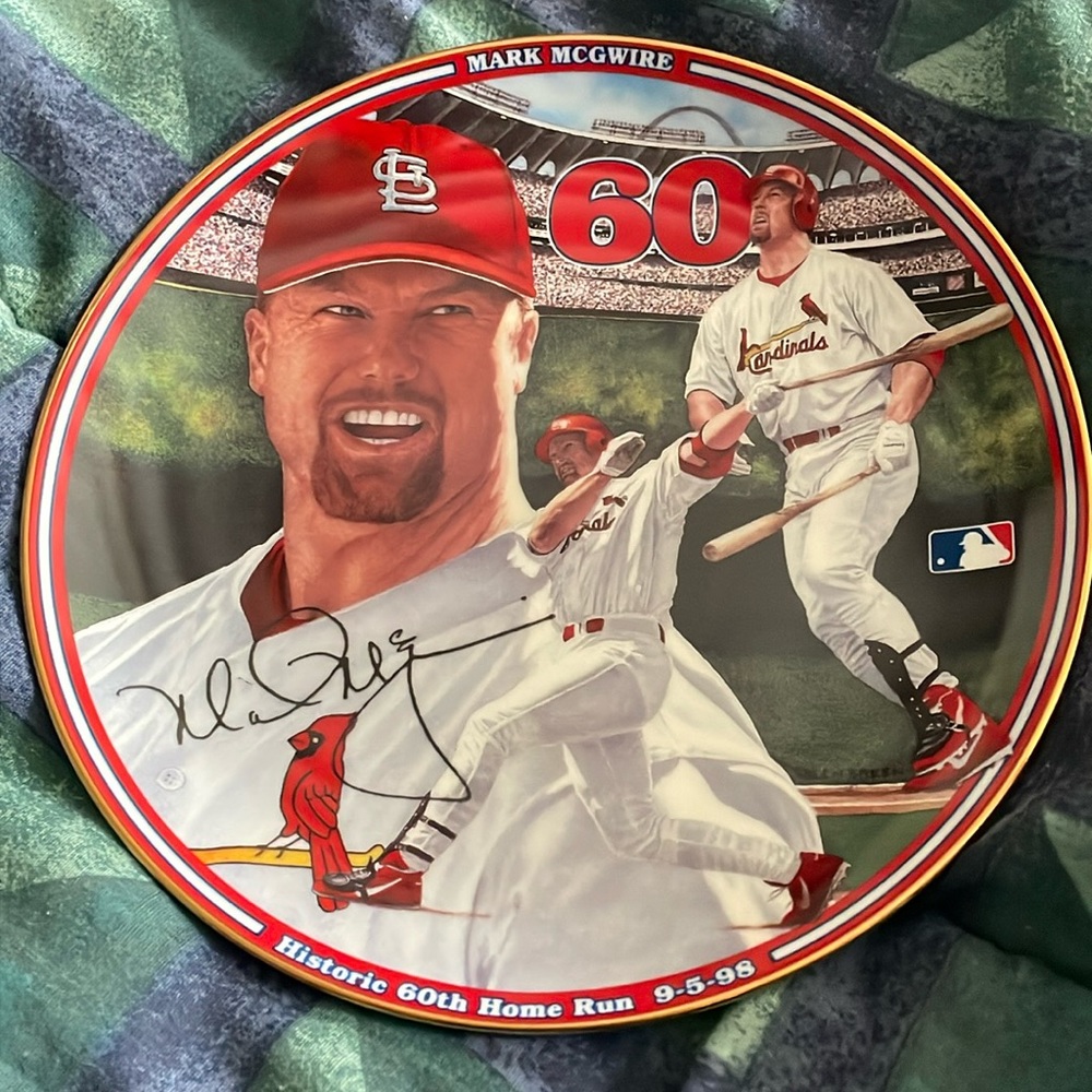 MLB Mark McGwire Historic 60th Home Run Sports Collector Display Plate